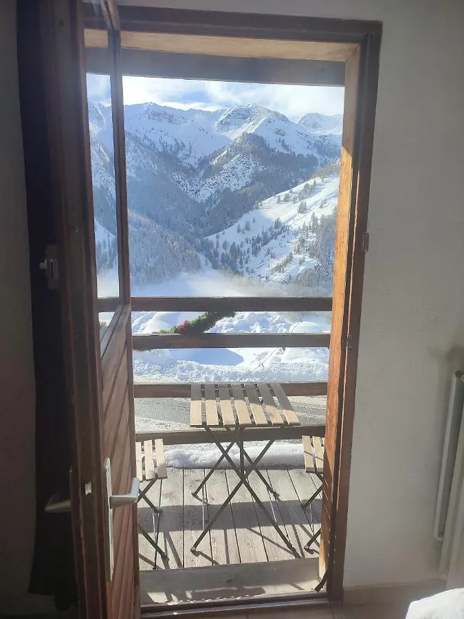 O 2040 Chambre Sapin Saint-Veran  0*, Saint-Veran (Hautes-Alpes)
